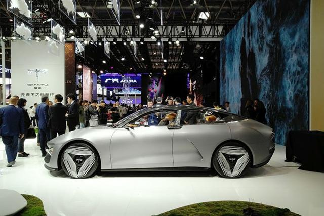 前途汽车Concept 1概念车亮相北京车展