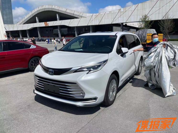 2021成都车展探馆广汽丰田赛那sienna