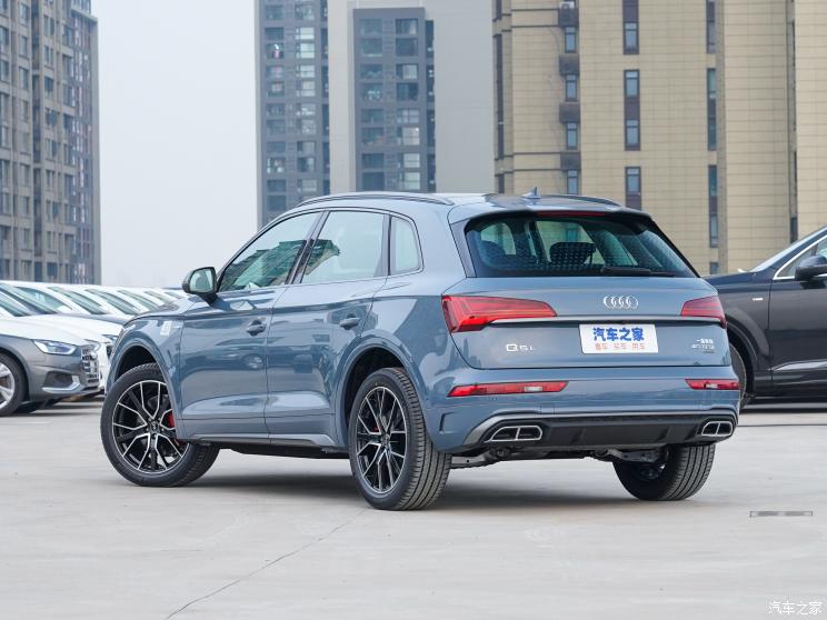 一汽-大众奥迪 奥迪Q5L 2022款 40 TFSI RS套件燃速型