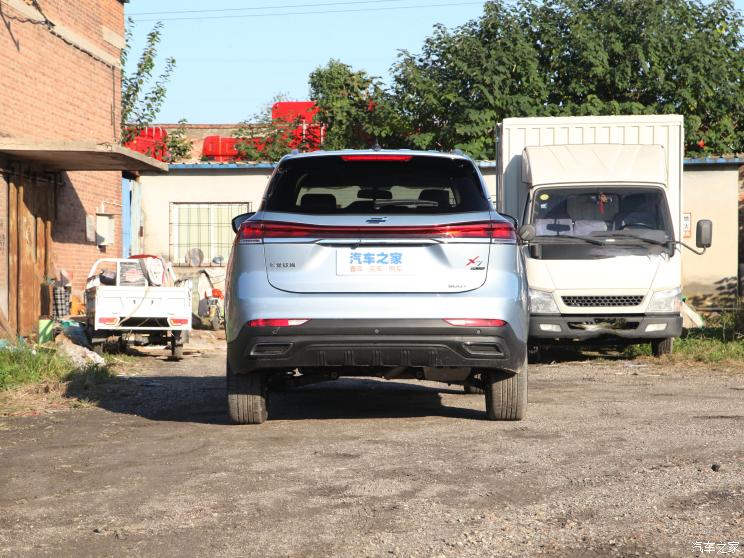 长安汽车 长安欧尚X7 PLUS 2022款 1.5T 蓝鲸版自动Geeker旗舰型