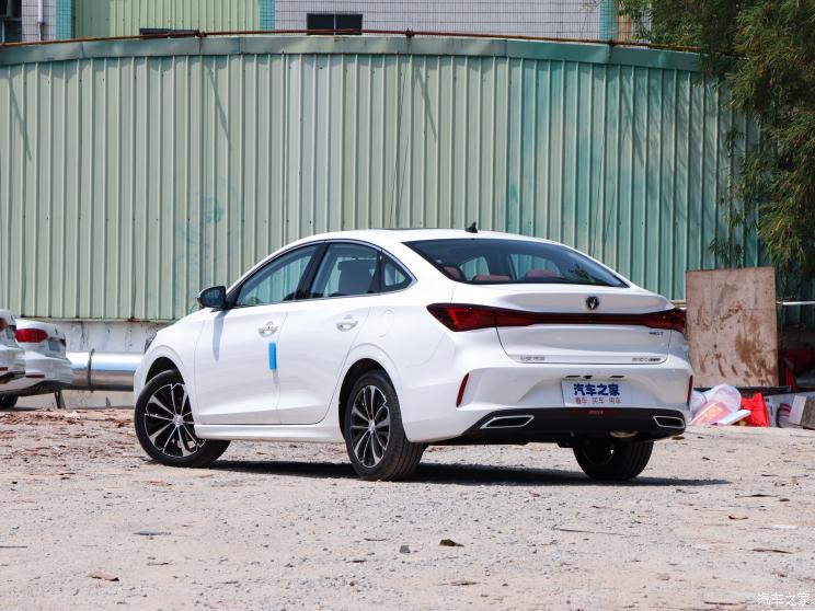 长安汽车 逸动 2022款 PLUS 蓝鲸NE 1.4T GDI DCT高配版