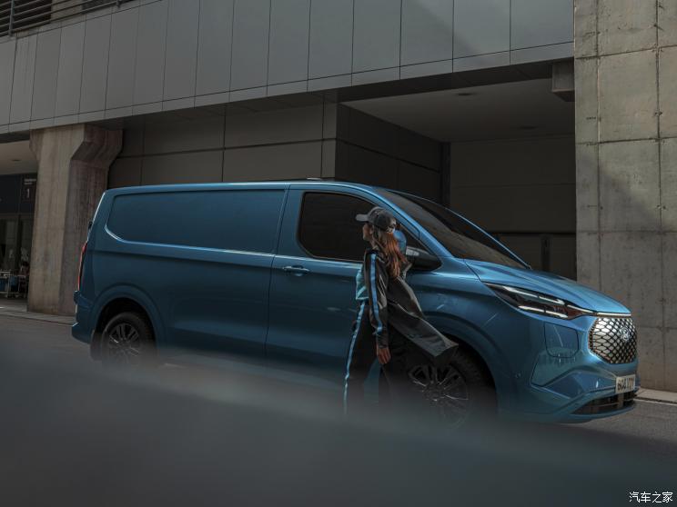 福特(进口) 全顺新能源(海外) 2023款 E-Transit Custom