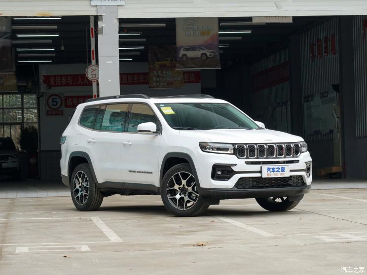 广汽菲克Jeep 大指挥官 2022款 2.0T 两驱精英版