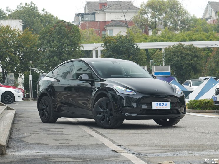 特斯拉中国 Model Y 2024款 后轮驱动版 特斯拉中国 Model Y 2024款 后轮驱动版